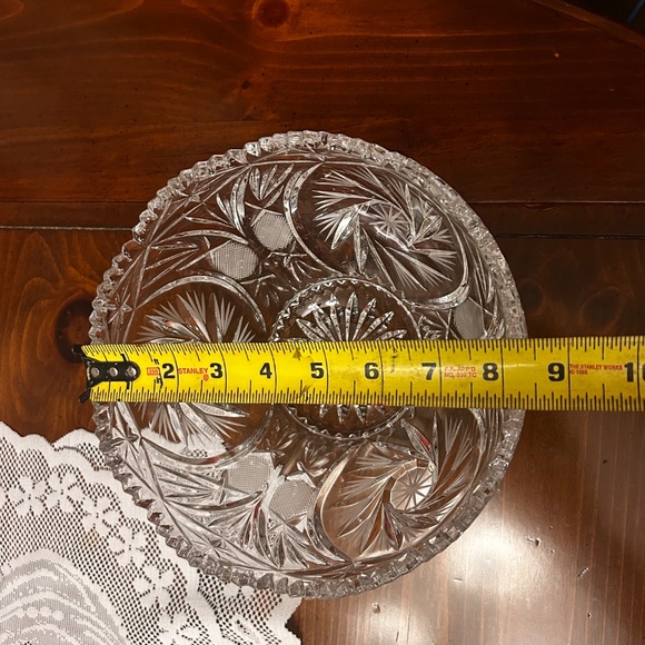 Sawtooth pinwheel crystal bowl - Picture 5 of 6